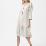 فستان قميص كتان باللون البيج