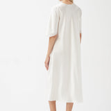 قميص سيلفيا الحريري باللون البيج