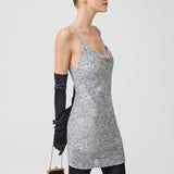 فستان مرصع بالنجوم