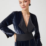 كيمونو مخملي باللون الرمادي