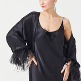 رداء القمر الحريري الأسود