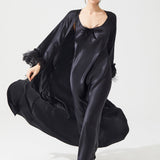 رداء القمر الحريري الأسود