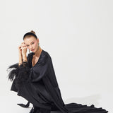 رداء القمر الحريري الأسود