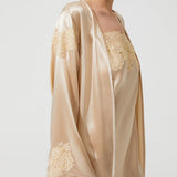 رداء ريتا الحريري الذهبي