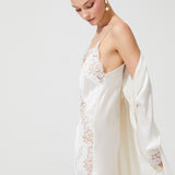 رداء حرير ماسي طويل باللون البني الفاتح