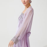 رداء طويل من الحرير الزن باللون الوردي