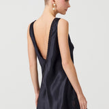 قميص قصير من الحرير باللون الأسود من جوي