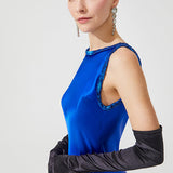 فستان السماء الزرقاء