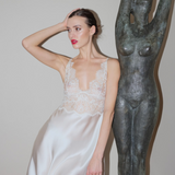 قميص فامبي قصير باللون البني الفاتح