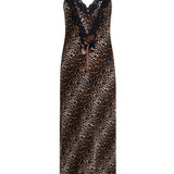 فستان طويل من الحرير بنقشة جلد النمر